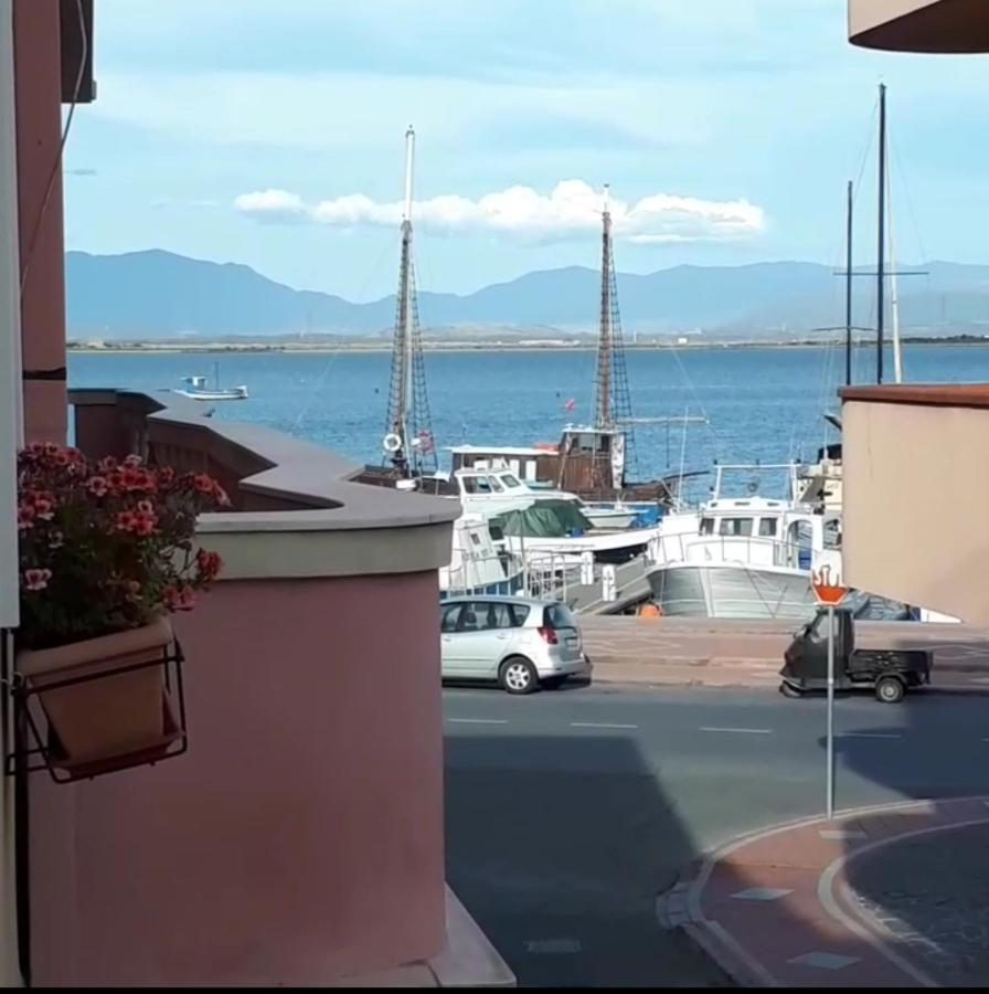 فيلا Blu Marlin SantʼAntìoco المظهر الخارجي الصورة