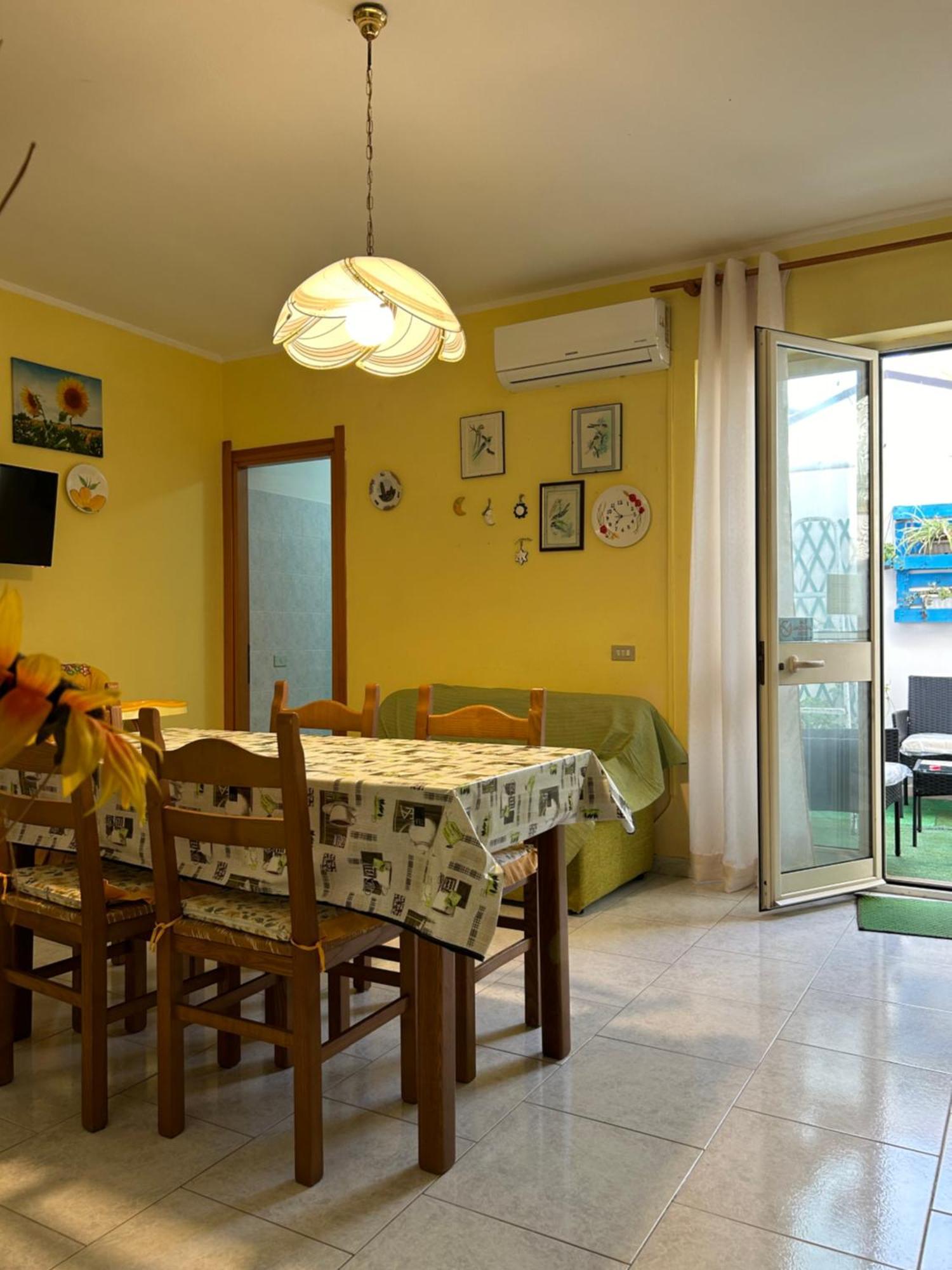 فيلا Blu Marlin SantʼAntìoco المظهر الخارجي الصورة