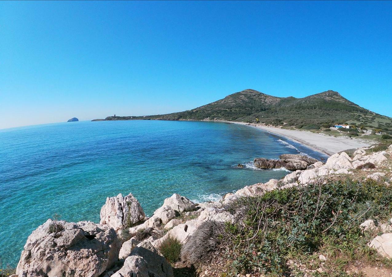 فيلا Blu Marlin SantʼAntìoco المظهر الخارجي الصورة