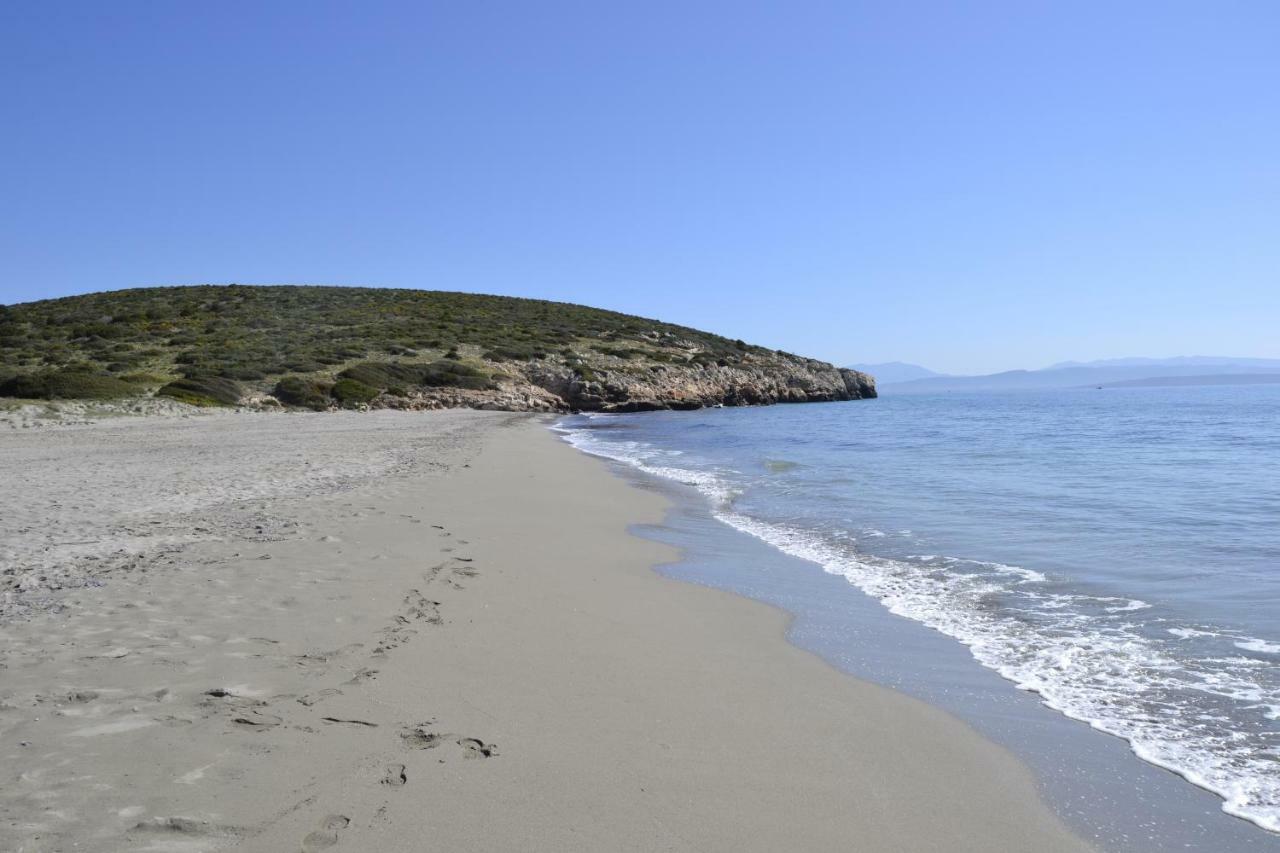 فيلا Blu Marlin SantʼAntìoco المظهر الخارجي الصورة