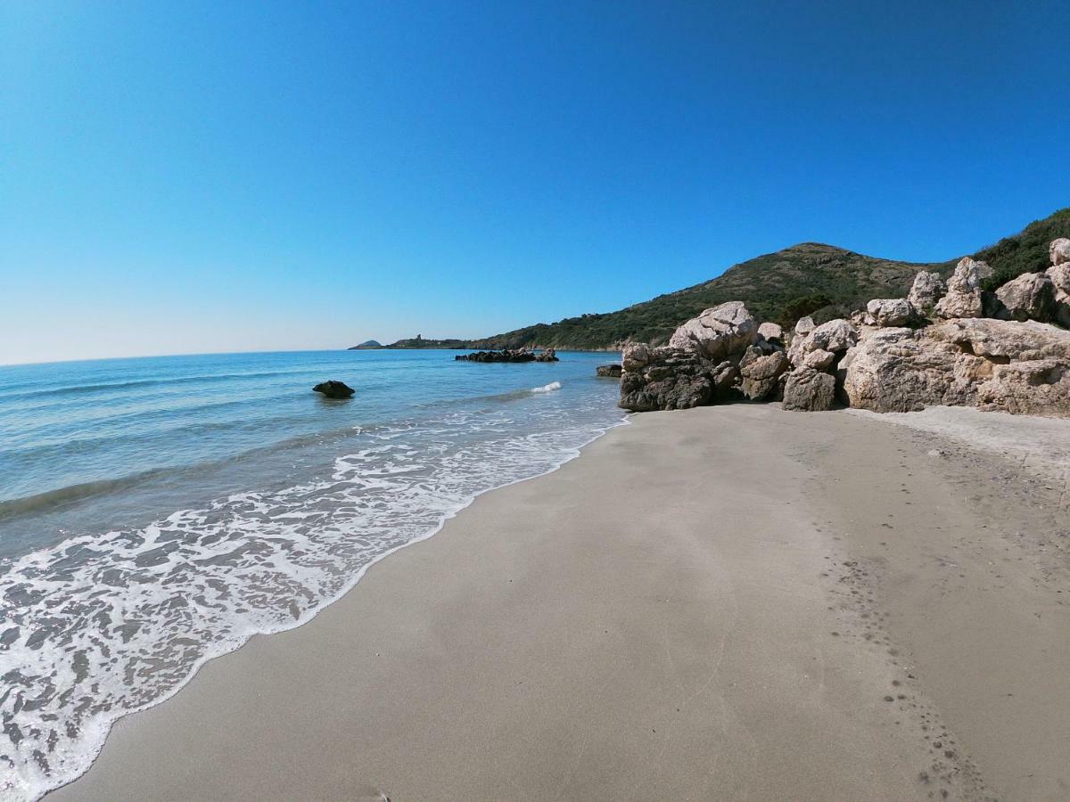 فيلا Blu Marlin SantʼAntìoco المظهر الخارجي الصورة